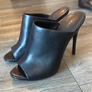 CLOSET CLEARANCE! Calvin Klein Black Leather Mules with Stiletto Heel